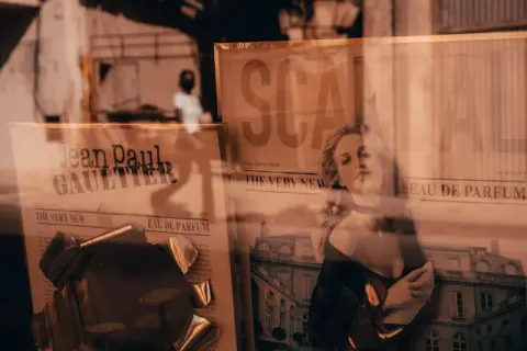 articulo-scandal-de-Jean-Paul-Gaultier